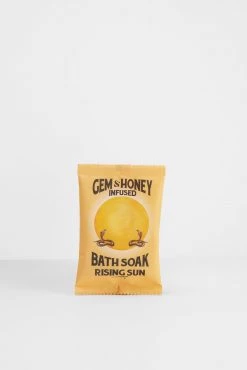 WILD YONDER BOTANICALS BEAUTY Bath Soak