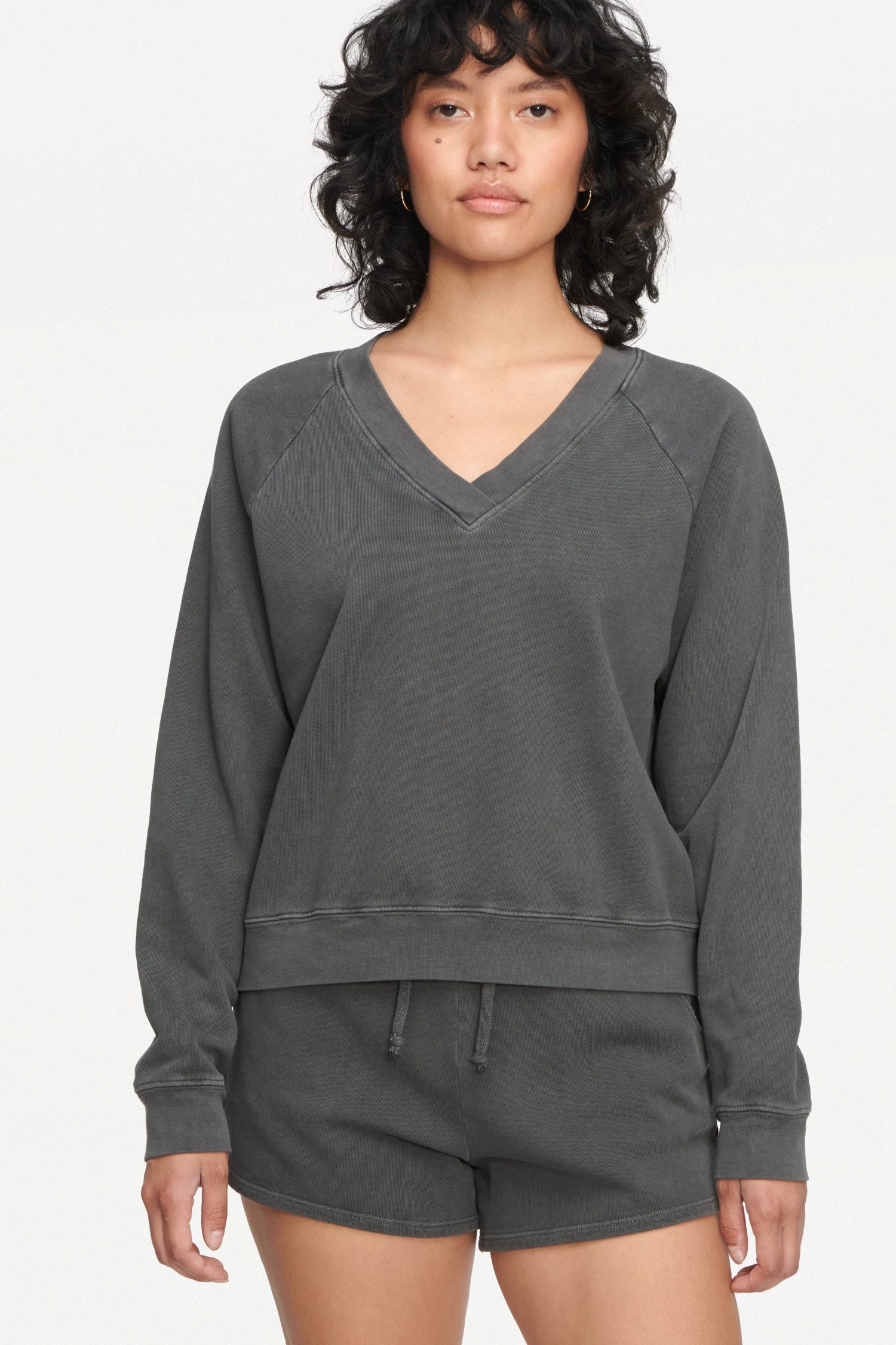 LACAUSA CLOTHING Cyrus Raglan 1 LACAUSA CLOTHING Cyrus Raglan