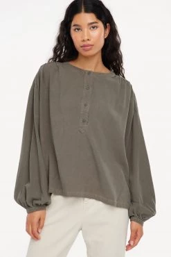 LACAUSA CLOTHING TOPS Raw Silk Henley